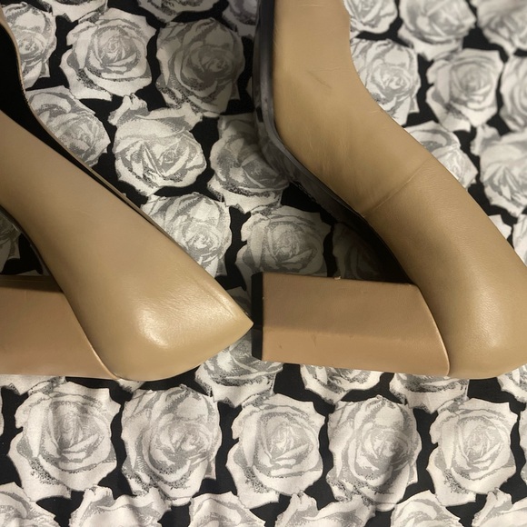 CHARLES DAVID PUMPS - Picture 5 of 5